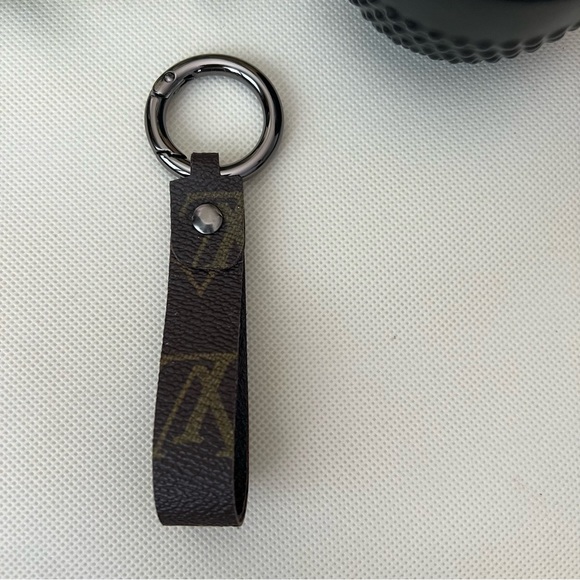 Repurposed LOUIS VUITTON LV Monogram Leather Lined Keychain Unisex - Picture 4 of 5